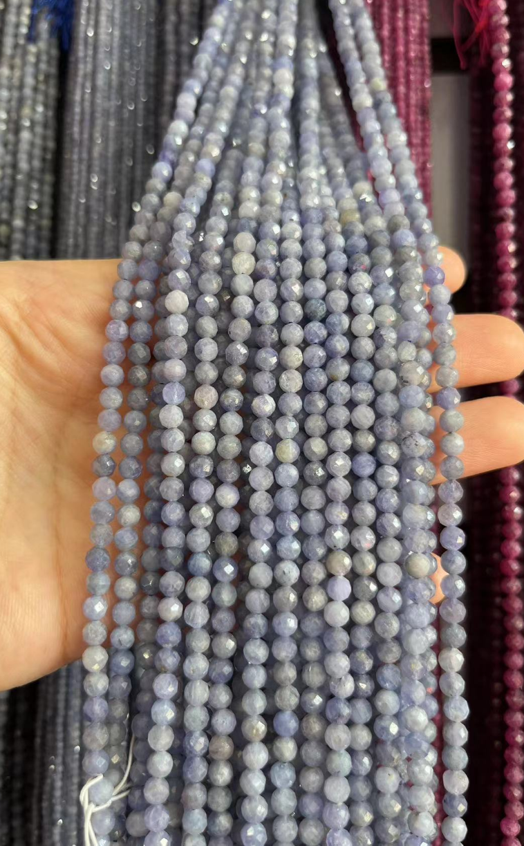 -----4mm faceted natural beads